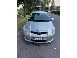 TOYOTA AURIS 1.4