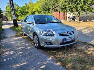 TOYOTA AVENSIS 2.0 Sol Plus