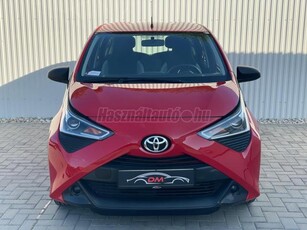 TOYOTA AYGO 1.0 x-play + style + cool&safe + connectivity MULTIMÉDIA.CARPLAY.KAMERA.TEMPOMAT.!!!ÚJSZERŰ--MAGYARORSZÁGI--1 TULAJ!!!