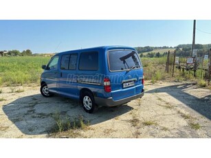 TOYOTA HI-ACE Hiace 2.4 D Glass Van