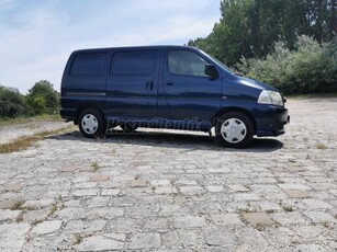 TOYOTA HI-ACE Hiace 2.5 D-4D Panel Van