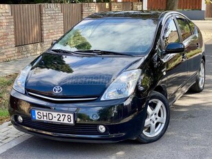 TOYOTA PRIUS 1.5 HSD Sol (Automata) Bőrbelsővel! Sok Exrával!