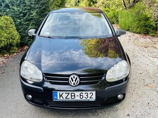 VOLKSWAGEN GOLF V 1.9 PD TDI Comfortline Új korában Magyaroszágon üzembe helyezett! Kizárólag VW szakszervizben karbantar