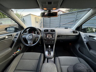 VOLKSWAGEN GOLF VI 1.6 TDi Highline DSG