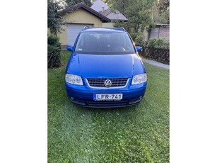 VOLKSWAGEN TOURAN 1.6 FSI Trendline