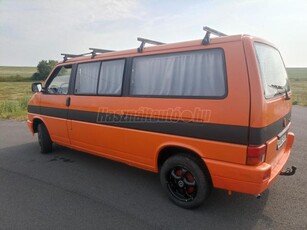 VOLKSWAGEN TRANSPORTER T4 2.4 (9 személyes ) 70J 1F2 9