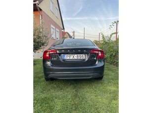 VOLVO S60 1.6 D DRIVe