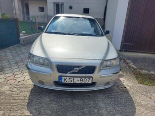 VOLVO S60 2.4 D5 Kinetic Geartronic