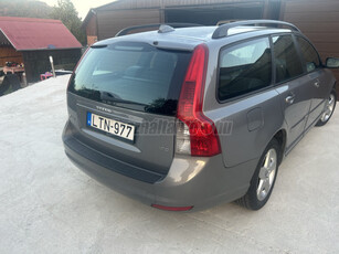 VOLVO V50 1.6 D