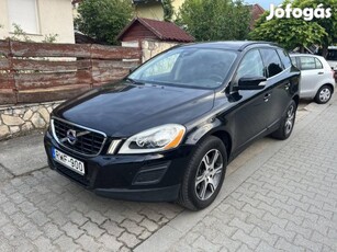 Volvo XC60 2.4 D [D5] Momentum Geartronic Végig...