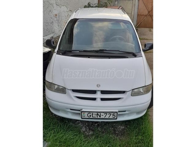 CHRYSLER VOYAGER 2.4 SE (7 személyes )