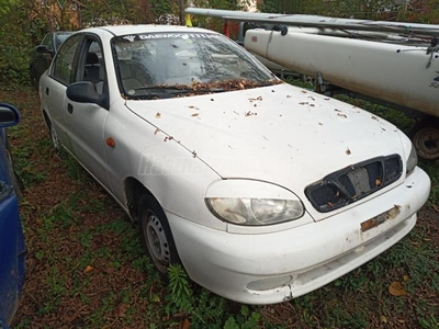 DAEWOO LANOS 1.5 SE