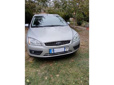 FORD FOCUS 1.8 TDCi Trend