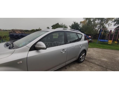 KIA CEE'D SW 1.6 CRDi EX