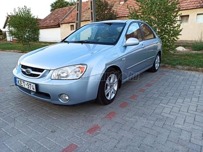 KIA CERATO 1.6 EX