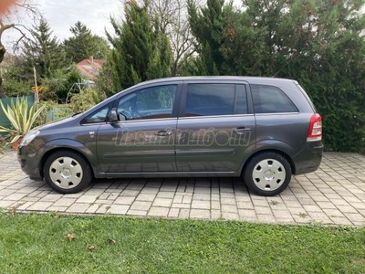 OPEL ZAFIRA 1.7 CDTI 111 Years Cserélhető-.7személyes