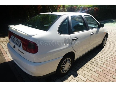 SEAT CORDOBA 1.4i Plus