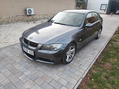 BMW 330i M-Packet manuál6