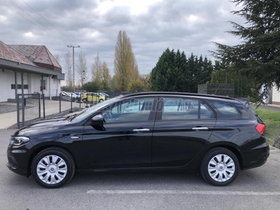 FIAT TIPO 1.4 16V Easy csak 58218km!!NAVIGÁCIÓ!!