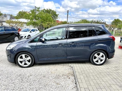 FORD C-MAX Grand1.0 EcoBoost Titanium [7 személy] 7FŐ-NAVI-TEMPOMAT-PDC-ALU-ÜLÉSFŰTÉS