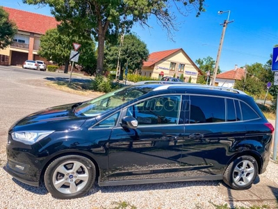 FORD C-MAX Grand1.5 EcoBoost Titanium X (Automata) [7 személy] Friss Vezérlés Csere / EU Navi / Parkolóasszisztens / Fűthető Kormány