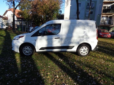 FORD CONNECT Tourneo205 1.5 TDCi SWB Trend 101LE 3Személyes