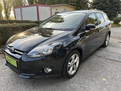 FORD FOCUS 2.0 TDCi Titanium SZERVIZKÖNYV