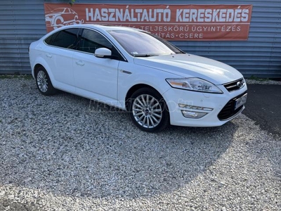 FORD MONDEO 2.0 EcoBoost Titanium Powershift Márkaszervizben vezetett szervizköny. Második tulajdoonostól