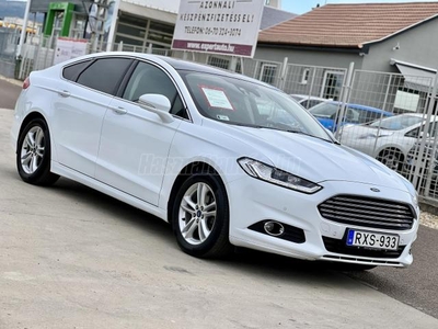 FORD MONDEO 2.0 TDCi Titanium Powershift Megkímélt állapotban. Vezetett szervizkönyvvel!