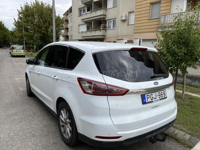 FORD S-MAX 1.5 EcoBoost Titanium [7 személy]