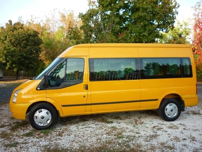 FORD TRANSIT 2.2 TDCi 350 L Ambiente 9 Fős Szervizkönyv