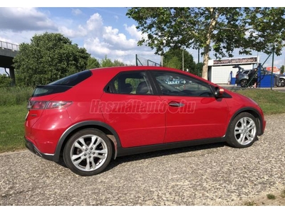 HONDA CIVIC 1.8 Sport Automata (nem I-Shift)