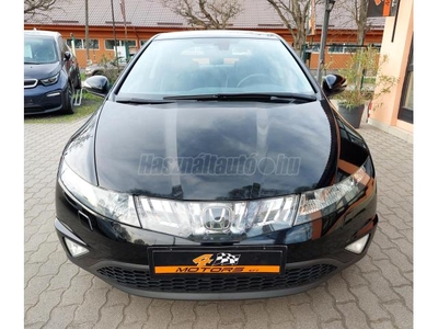 HONDA CIVIC 1.8 Sport XENON.GYÁRI NAVIGÁCIÓ. TELEFON. GYÁRI FÉNYEZÉS.SZERVIZKÖNYVES !!