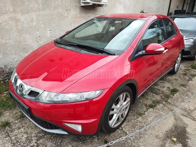 HONDA CIVIC 1.8 VTEC Sport . 62900 km !!!