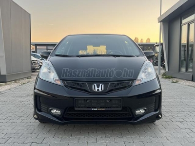 HONDA JAZZ 1.4 S Si Gyári fényezés/Téli + nyári kerékgarnitúra