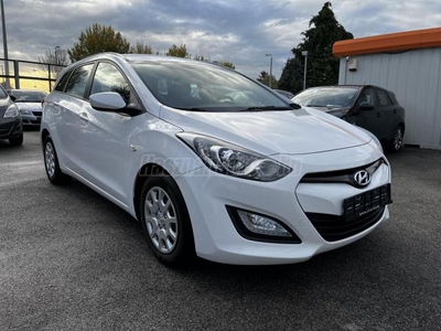 HYUNDAI I30 CW 1.4 CRDi Comfort Klíma! Megkímélt állapot!