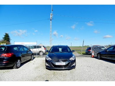 HYUNDAI I40 1.7 CRDi HP Premium Digit klíma.Tempomat.Parkradar.Szervizmúlt