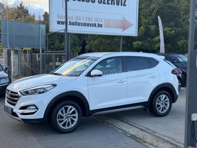 HYUNDAI TUCSON 1.6 GDI Premium /// SÁVTARTÓ NAVI KAMERA TEMPOMAT ELŐL-HÁTUL PDC 4XÜLÉS FŰTÉS 118.000.-KM!