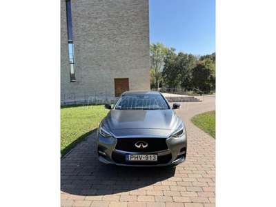 INFINITI Q30 2.2d Sport DCT AWD