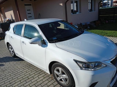 LEXUS CT 200h Comfort (Automata)