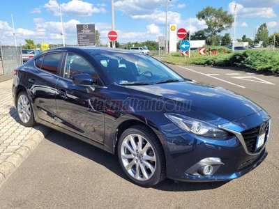 MAZDA 3 2.0 Revolution Top SEDAN Mo-i vezetett szervizkönyv bőr navi Head-Upud