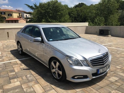 MERCEDES-BENZ E 220 CDI BlueEFFICIENCY Avantgarde