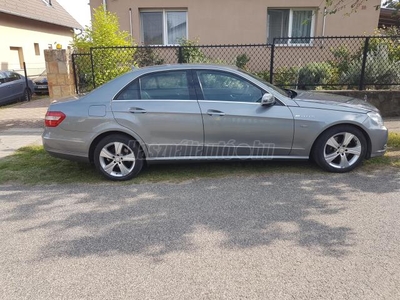 MERCEDES-BENZ E 300 CDI BlueEFF. Elegance (Automata) BÖR.NAVI