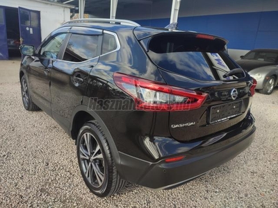 NISSAN QASHQAI 1.3 DIG-T N-Connecta panoráma.sávtartó.360'-os kamera.1 tulajdonos