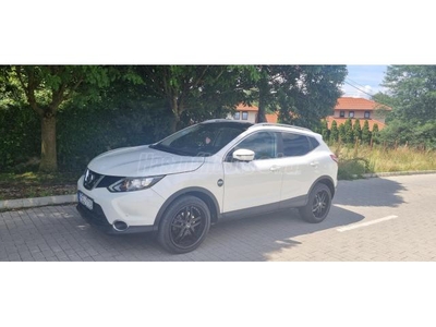 NISSAN QASHQAI 1.6 DIG-T N-Connecta Magyarországi/70E.km/Panoráma tető/Azonnal vihető