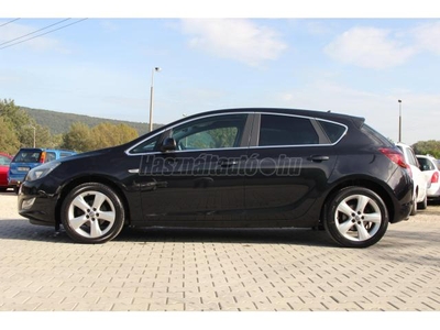 OPEL ASTRA J 1.4 T Sport