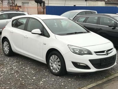 OPEL ASTRA J 1.6 Business EURO6 ++HibátlanSérülésmentes++VégigSzervizelt++118eKM++Tempomat