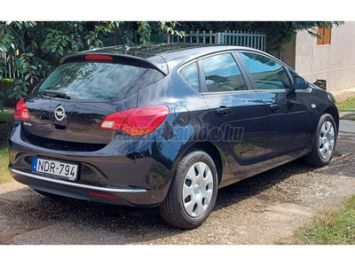 OPEL ASTRA J 1.6 Enjoy