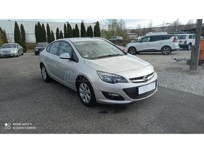 OPEL ASTRA J Sedan 1.6 Enjoy EURO6 Itthoni egy gazdás 45ekm.végig vezetettt szervizkönyvvel