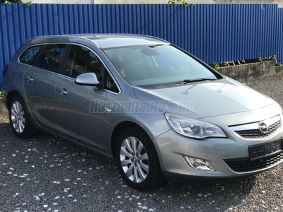 OPEL ASTRA J Sports Tourer 1.7 CDTI Cosmo ++ElsőTulaj++VégigVezSzkönyv++Bőr+Tempomat+4xElablak+17'Alu